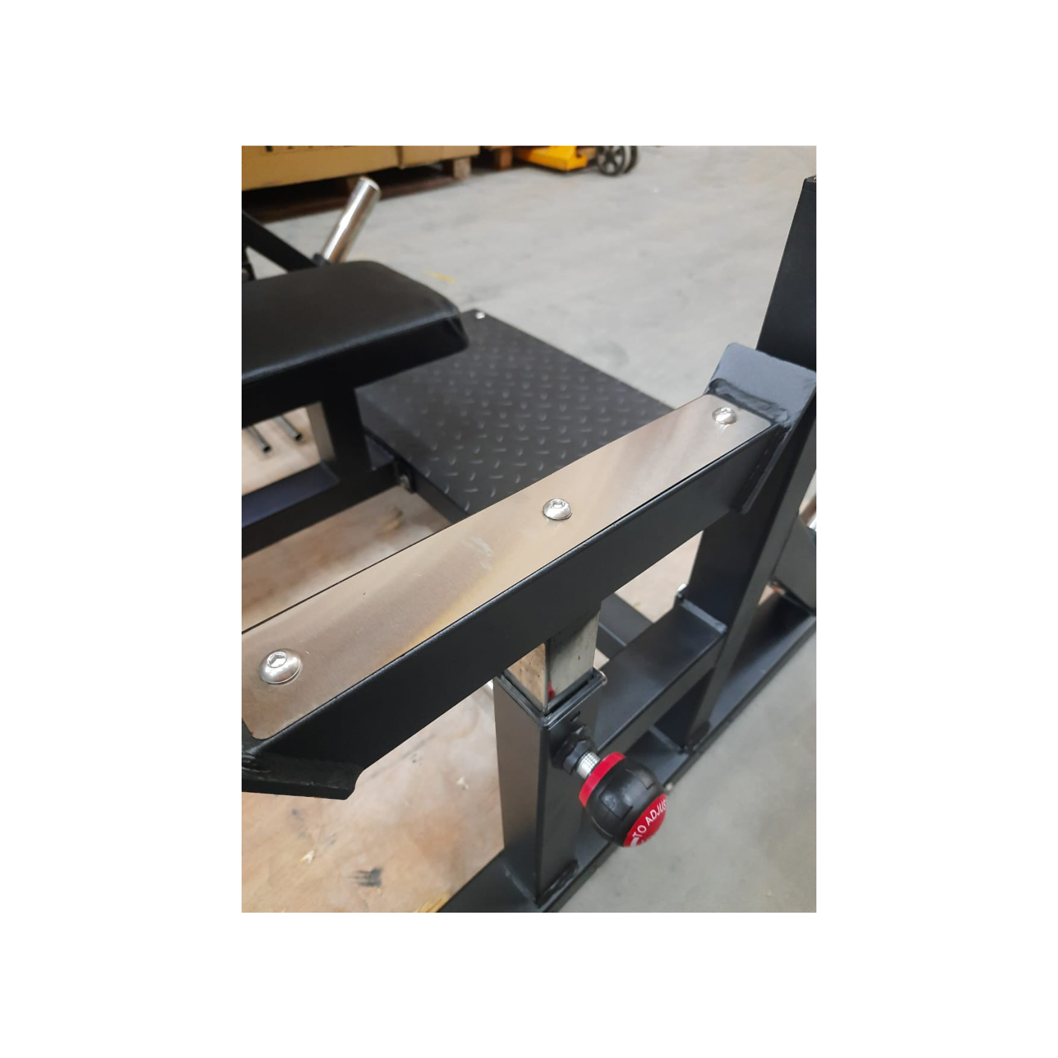 Силовая скамья многофункциональная UltraGym UG-N1