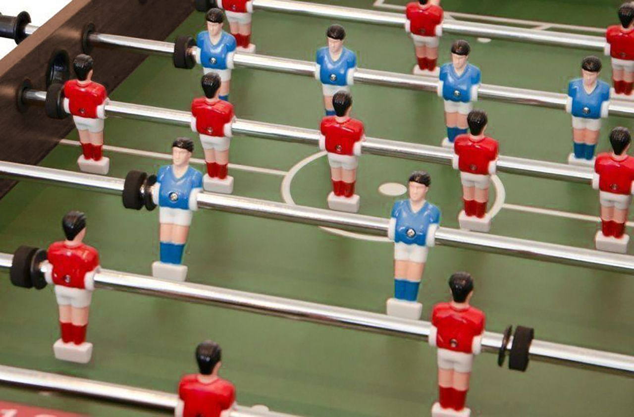 Настольный футбол (кикер) «Maccabi Mini» (121x61x81, венге, складной)